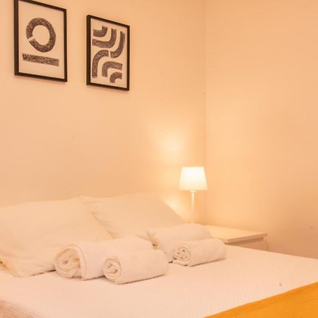 Charming & Peaceful Family Flat Lejlighed Lisboa Eksteriør billede
