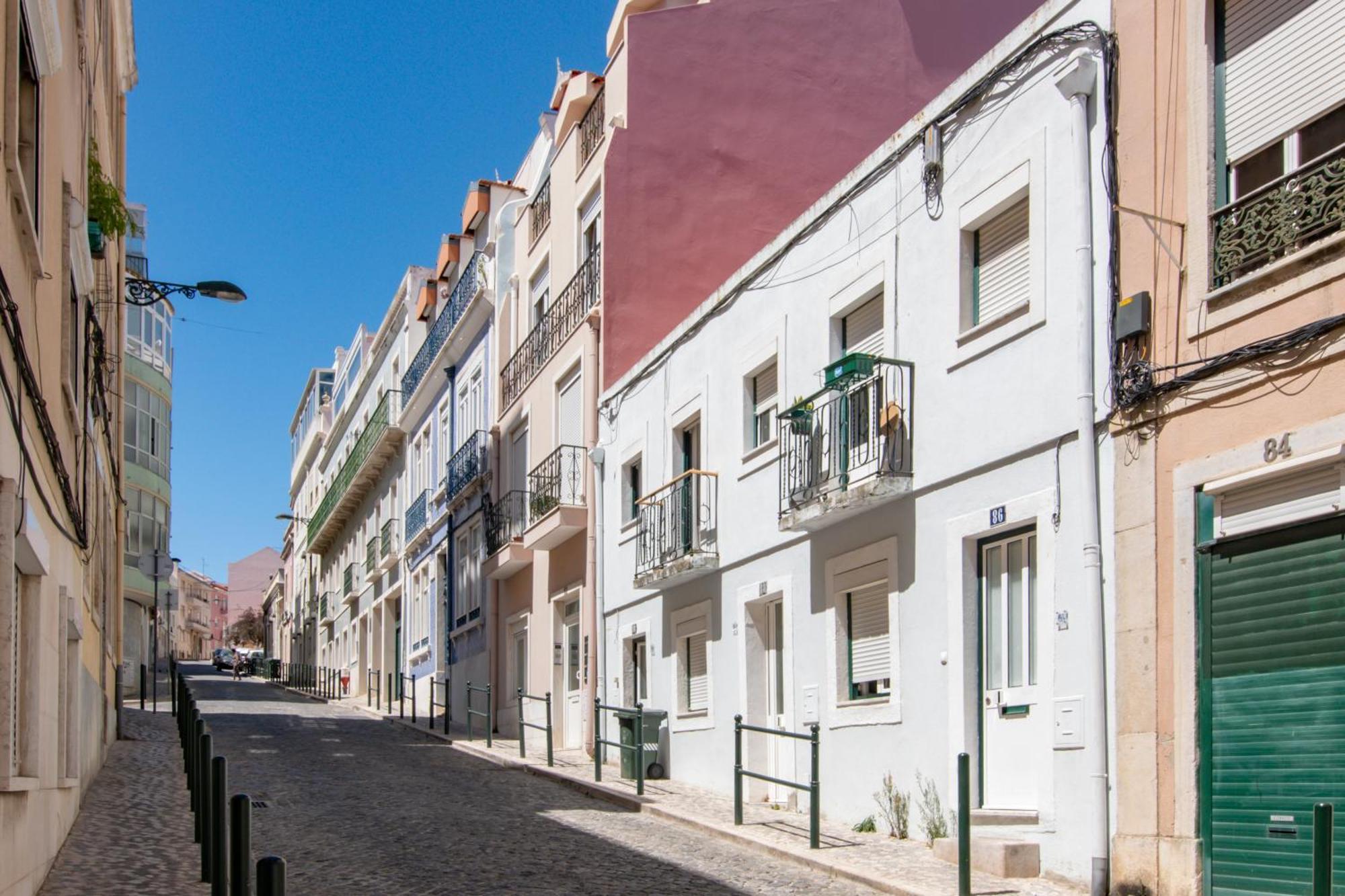Charming & Peaceful Family Flat Lejlighed Lisboa Eksteriør billede