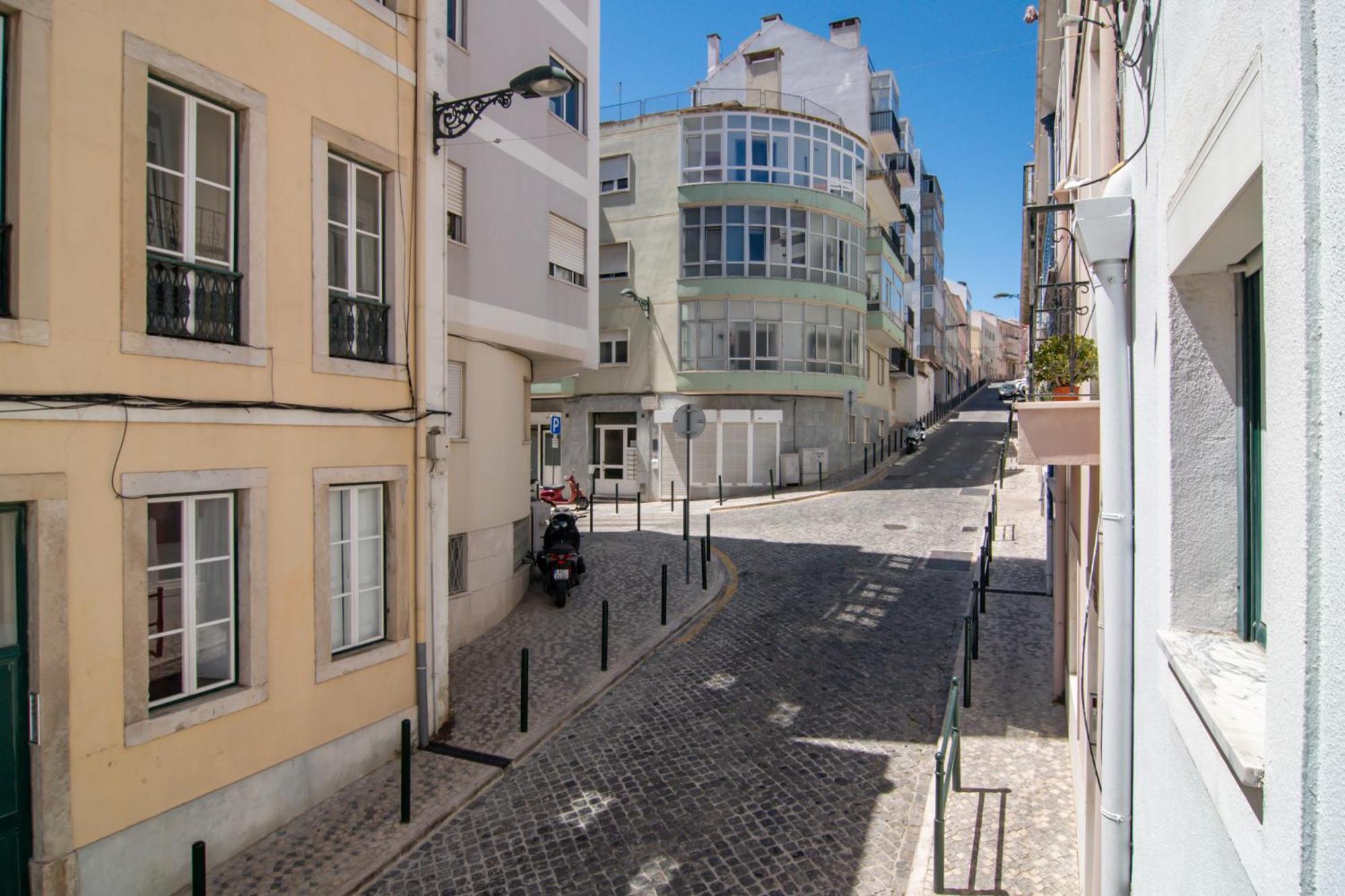 Charming & Peaceful Family Flat Lejlighed Lisboa Eksteriør billede